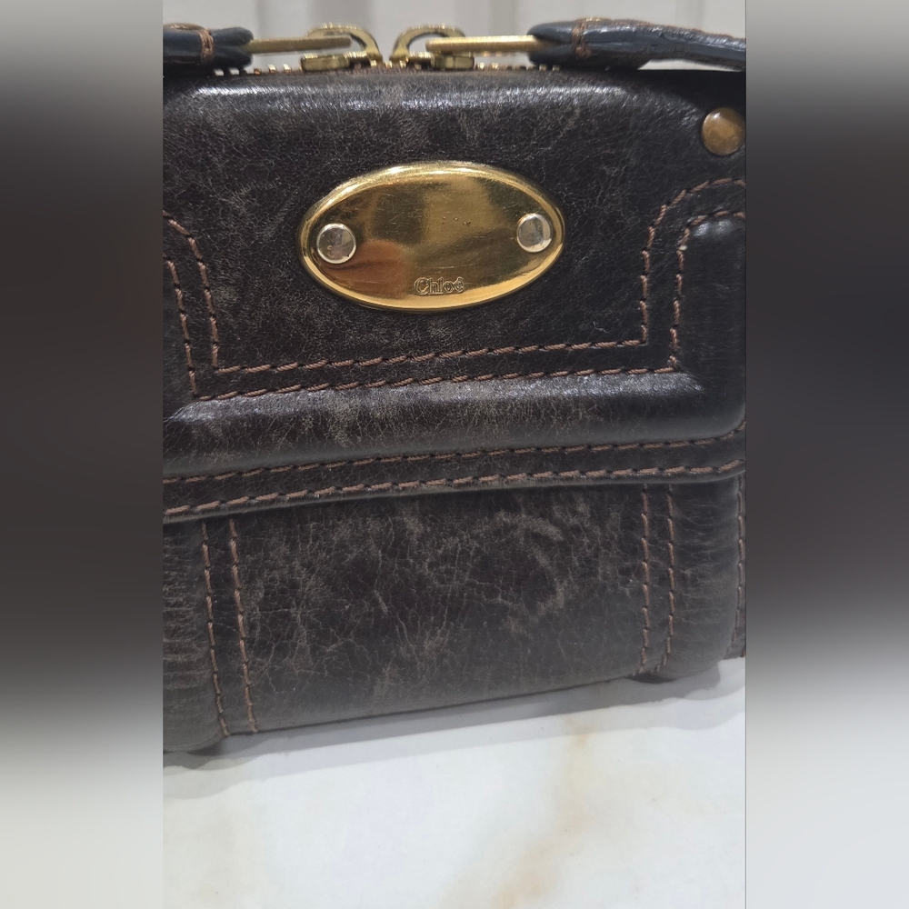 Chloé Brown Leather Wallet With Gold Hardware - Picture 6 of 15
